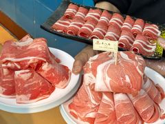 -洞庭洲·防空洞火锅·烧烤·铜锅涮肉(新百广场店)