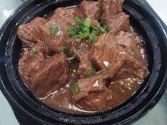 秘制奇香肥牛煲-宝发园名菜馆