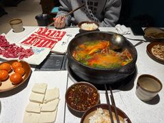 -贵府酸汤牛肉火锅·贵州老字号(飞山街店)