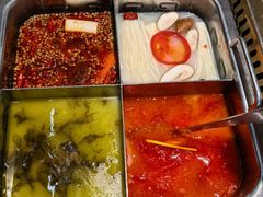 -巴渝瓦肆重庆鲜火锅(宝龙环湖店)