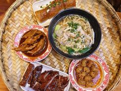 -爆炸头阿姨小四川正宗川味小吃(无任何分店)