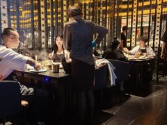 -雍容荟帝王蟹活龙虾展台自助(IFS黑金店)