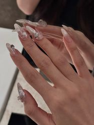 -HUII NAIL绘京美甲美睫会馆