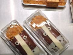 -好利来(上海虹桥新天地Lab主题店)