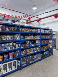 -逝水玩具折扣店