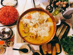 -鲜入围煮花胶鸡海鲜火锅