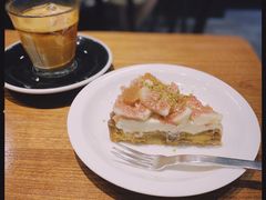 无花果挞-black rainbow coffee