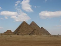 -吉萨金字塔群