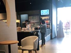 -瑞幸咖啡(新世界中心店)