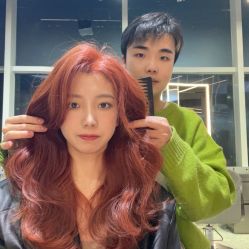 -PE SALON 