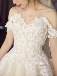 -Lady  Jane高端婚纱礼服馆