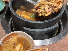 -蘑界·野生菌火锅(深业上城店)