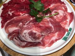 鲜肉双拼-香佰里重庆火锅(恒力博纳广场店)