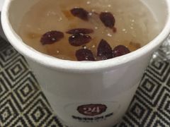蔓越莓桃胶银耳-炖物24章·顺时轻养茶(杭州大厦店)