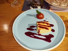 -米德维奇俄式西餐厅(西六道街店)