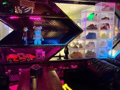 -UP嘻哈酒吧(粉巢店)