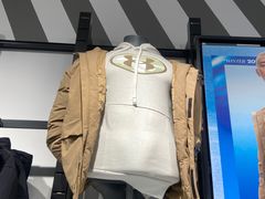 -UNDER ARMOUR(八达岭奥莱店)