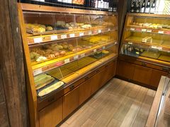 面包甜点陈列柜-匠造烘焙(联洋店)