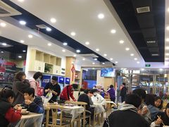 大堂-江城燕子大排档(江汉路步行街店)