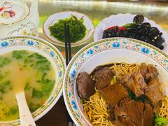 -金杨拉面王小吃面馆·牛三宝面·红烧牛肉粉