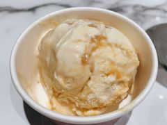 咸趣焦糖冰淇淋球-哈根达斯(SM店)