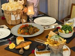 -Mark&Mars Restaurant