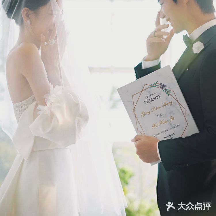 超有💍仪式感的室内🌟婚纱照～