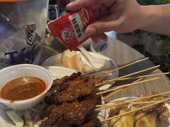 -东海岸人工湖美食村