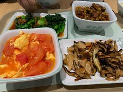 -老乡鸡(上海品尊国际中心店)
