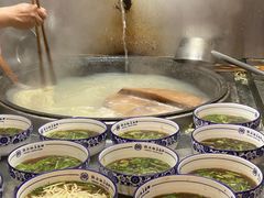 -镇南锅盖面馆(解放路店)