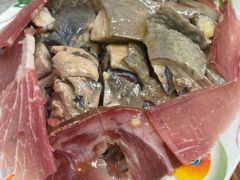 火腿乌鸡拼盘-大理董·董家小厨野生菌火锅(古城旗舰店)