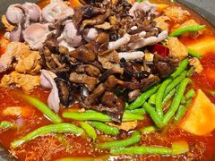 -山河屯铁锅炖(哈西站店)