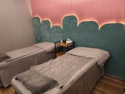 -PE SALON 