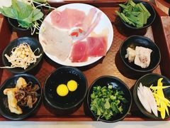 -桥香园云南过桥米线(金马碧鸡店)