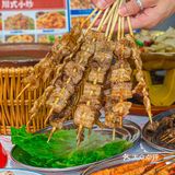 广州这家烧烤为什么只有晚上才开[流泪]吼吼吼吃～