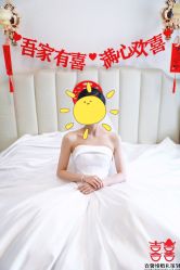 -NaNa婚纱礼服馆