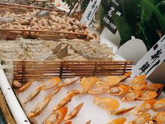 -领鲜活海鲜榴莲自助火锅(东门店)