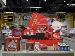 -泡泡玛特POPMART(上海环球港店)