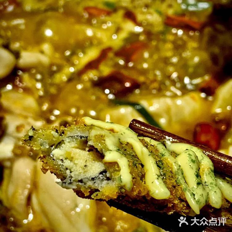 超梦幻🉐️鱼火锅店，不麻不立。