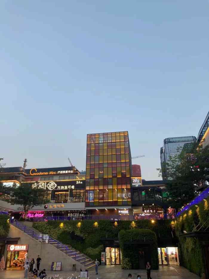 玖洲道购物公园-"玖洲道购物公园在兰埔,富华里对面,印象中.