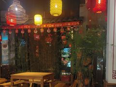 -头上红煨盐鸡·非遗院子餐厅
