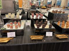 -圣丰索菲特·2 On 988 Café 自助餐厅