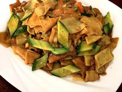 -溢心园香河肉饼总店