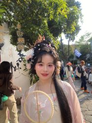 -一揽芳华汉服旗袍体验馆(拙政园店)