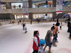 -冰纷万象滑冰场(南山万象天地店)