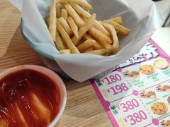 -酷公社·榴莲披萨(太原街店)