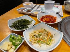 -唯成•韩国炭火烤肉 유성고기