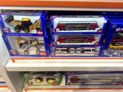 -kidsland(颐堤港店)