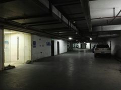 -骏丰国际财富广场·停车场