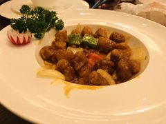 菠萝咕咾虾球-水月周庄铂尔曼酒店-水月荟中餐厅